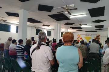 El barrio de Los Arenales saca en procesión a sus patronos San Antonio y la Virgen del Carmen/TA.