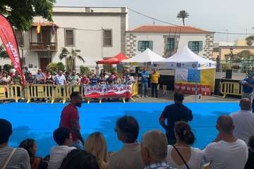 Los presas canarios toman la plaza de San Juan (Telde)/TA.