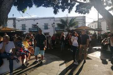 La Noche de San Juan arranca a tope de animación en el casco viejo de Telde/TA.