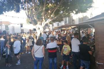 La Noche de San Juan arranca a tope de animación en el casco viejo de Telde/TA.