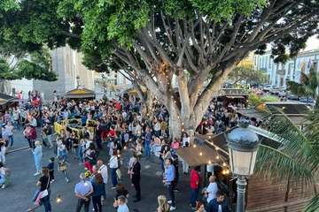 La Noche de San Juan arranca a tope de animación en el casco viejo de Telde/TA.