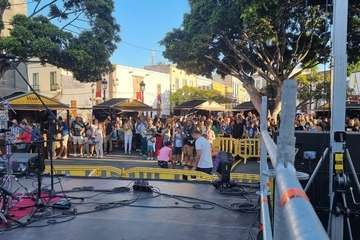 La Noche de San Juan arranca a tope de animación en el casco viejo de Telde/TA.