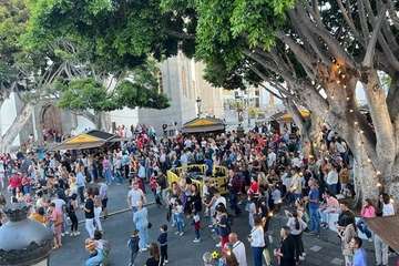 La Noche de San Juan arranca a tope de animación en el casco viejo de Telde/TA.