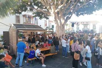 La Noche de San Juan arranca a tope de animación en el casco viejo de Telde/TA.
