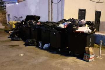  Limpieza retira decenas de toneladas de residuos de la Noche de San Juan en Telde/TA.