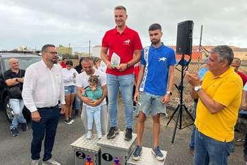  Telde disfruta con los pura sangre/TA.