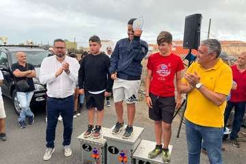  Telde disfruta con los pura sangre/TA.