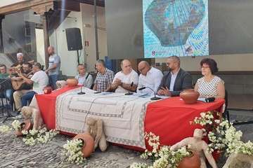 Presentación de las fiestas de Las Nieves de Lomo Magullo 2022/TA y Antonio Alí.