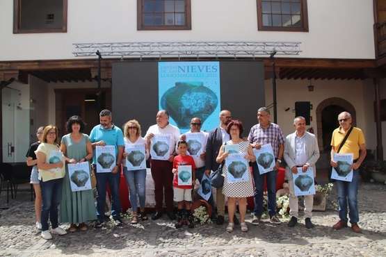 Presentación de las fiestas de Las Nieves de Lomo Magullo 2022/TA y Antonio Alí.