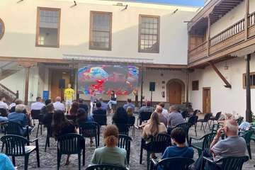 Charla motivacional en la Casa Condal a cargo de Álex Roca/TA.