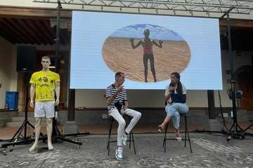 Charla motivacional en la Casa Condal a cargo de Álex Roca/TA.