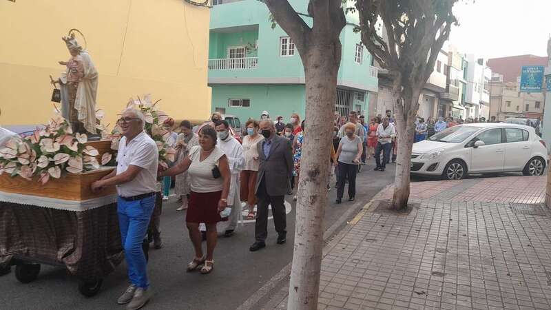 Procesión de esta tarde-noche en Marpequeña/TA.