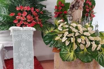 Hornos del Rey pone fin a sus fiestas con una misa y procesión religiosa/TA.