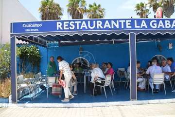 Primer Almuerzo Solidario en Salinetas por Yrichen/TA.