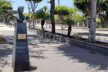  Telde: bajo la sombra del flamboyán/Jesús Ruiz Mesa.