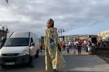 Animado pasacalles anunciador de las fiestas de Melenara/TA.