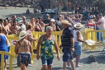  Melenara recupera el asadero popular y la varada del pescado tras dos años de pandemia/TA.