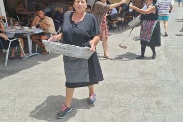  Melenara recupera el asadero popular y la varada del pescado tras dos años de pandemia/TA.