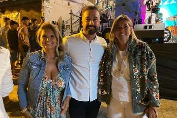 Pregón de las fiestas de Tufia y concierto de Los Sarantontones/TA.