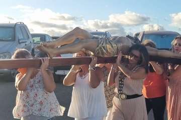 Misa y procesión religiosa para despedir las fiestas patronales de Tufia (Telde)/TA.