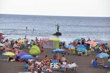 Los conciertos de Tabaiba y Tío Matt y la obra teatral Los Muyrecables dinamizan Melenara/Francisco Javier Santana.