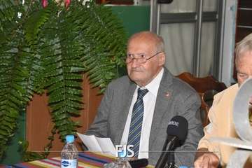 Ramón Ojeda pone en fiestas a El Caracol/Francisco Javier Santana.