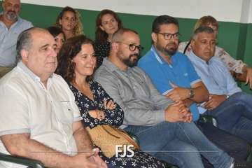 Ramón Ojeda pone en fiestas a El Caracol/Francisco Javier Santana.