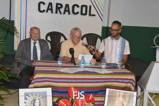 Ramón Ojeda pone en fiestas a El Caracol/Francisco Javier Santana.