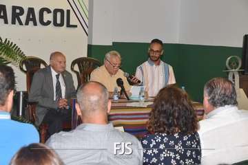 Ramón Ojeda pone en fiestas a El Caracol/Francisco Javier Santana.