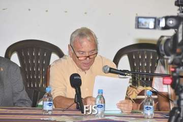 Ramón Ojeda pone en fiestas a El Caracol/Francisco Javier Santana.