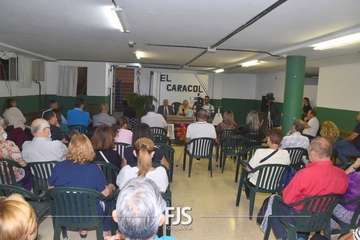 Ramón Ojeda pone en fiestas a El Caracol/Francisco Javier Santana.