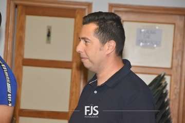 Ramón Ojeda pone en fiestas a El Caracol/Francisco Javier Santana.