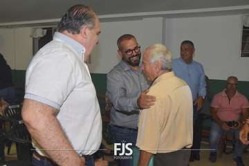 Ramón Ojeda pone en fiestas a El Caracol/Francisco Javier Santana.