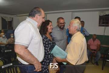 Ramón Ojeda pone en fiestas a El Caracol/Francisco Javier Santana.