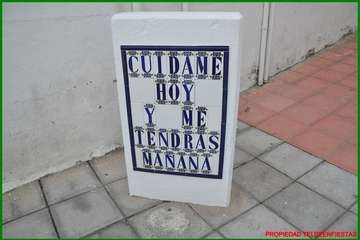 La alcaldesa pregona las fiestas de la playa de Ojos de Garza en honor del Santo Cristo/TA y TF.