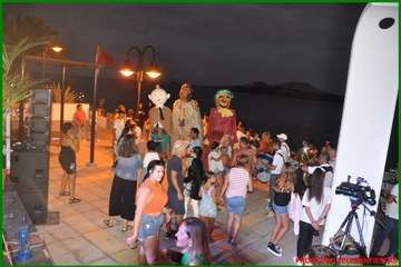 La alcaldesa pregona las fiestas de la playa de Ojos de Garza en honor del Santo Cristo/TA y TF.