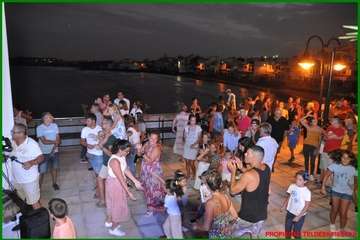 La alcaldesa pregona las fiestas de la playa de Ojos de Garza en honor del Santo Cristo/TA y TF.