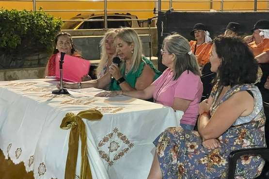 La Garita marca el inicio de sus fiestas con el izado de la bandera canaria, el pregón y el reconocimiento a Pedro Monzón Pulido/Francisco Javier Santana.