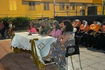 La Garita marca el inicio de sus fiestas con el izado de la bandera canaria, el pregón y el reconocimiento a Pedro Monzón Pulido/Francisco Javier Santana.