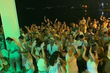 Concierto de Charcojondo en la playa de Ojos de Garza/TA,