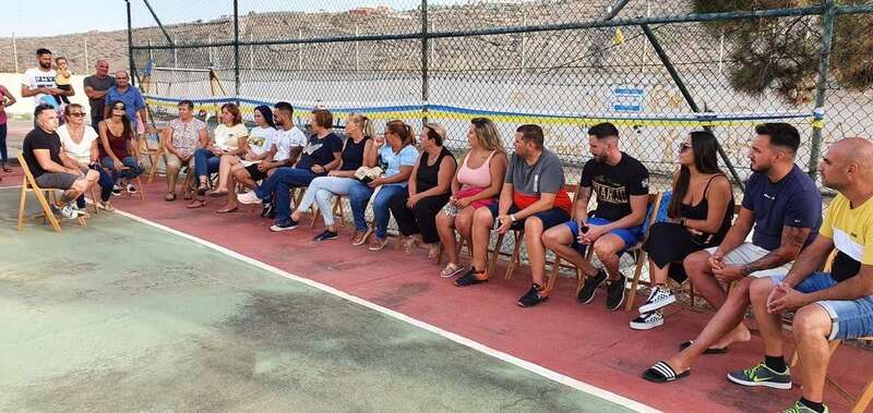 Imagen de archivo de una reunión vecinal / TA