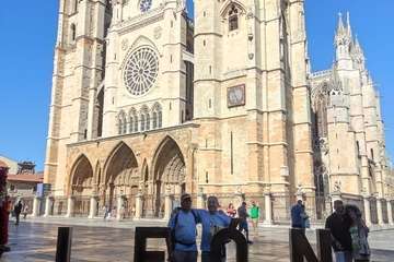 Senderistas de Telde completan el Camino Francés/TA.