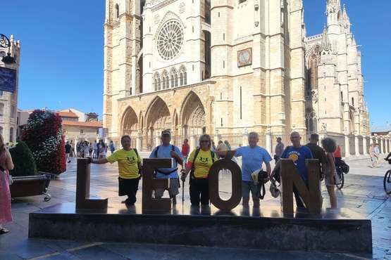 Senderistas de Telde completan el Camino Francés/TA.