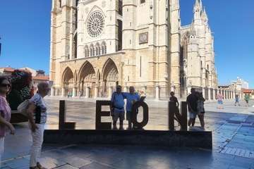 Senderistas de Telde completan el Camino Francés/TA.