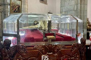 El Santo Cristo de Telde vuelve al Altar Mayor de la Basílica/Francisco Javier Santana.