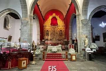 El Santo Cristo de Telde vuelve al Altar Mayor de la Basílica/Francisco Javier Santana.