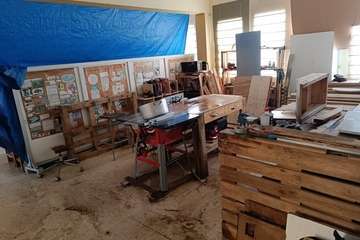 Hermine desnuda el abandono del antiguo colegio Rafael Aberti/TA.