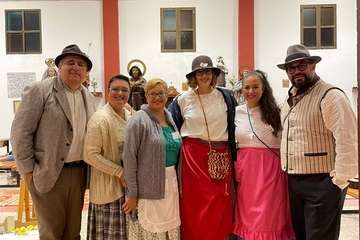 Cazadores combate el frío con una alegre y familiar romería/TA.