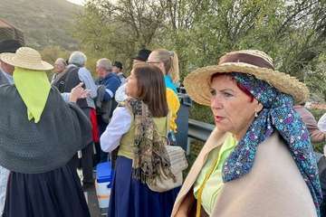 Cazadores combate el frío con una alegre y familiar romería/TA.