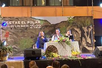 Viernes de pregones en Caserones Altos y Valle de los Nueve por el Pilar/TA.